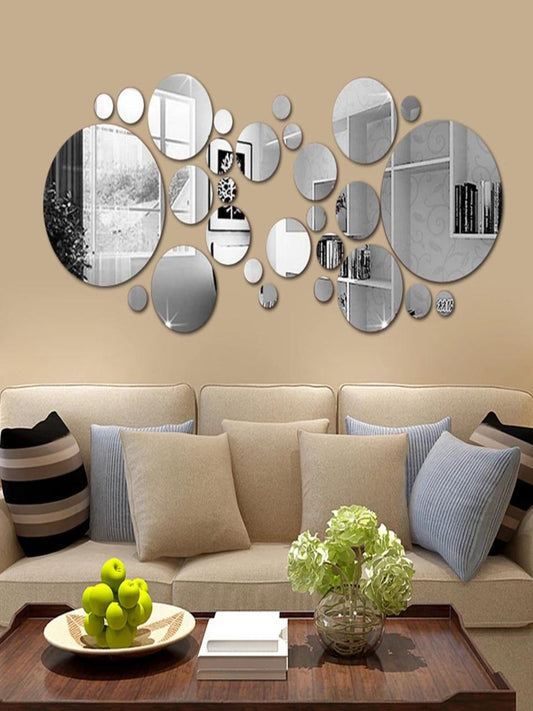 Acrylic circle wall decor mirror set, modern decorative mirrors for living room or bedroom.