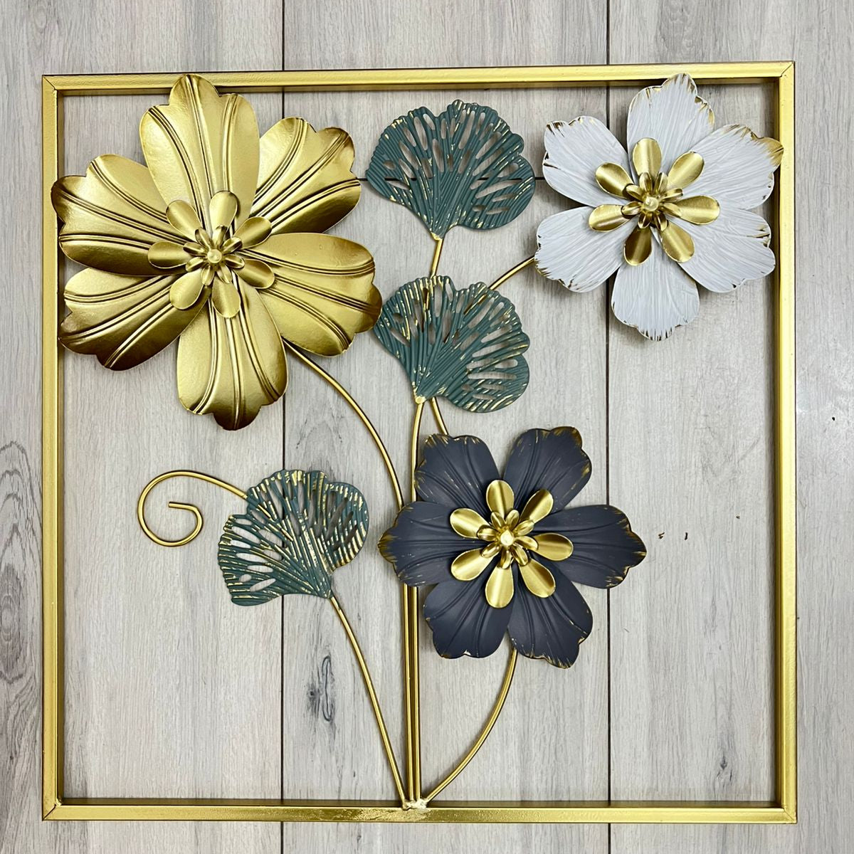 Imported Premium Quality Metal Flower Frame – Elegant Decorative Wall Art - Image 6