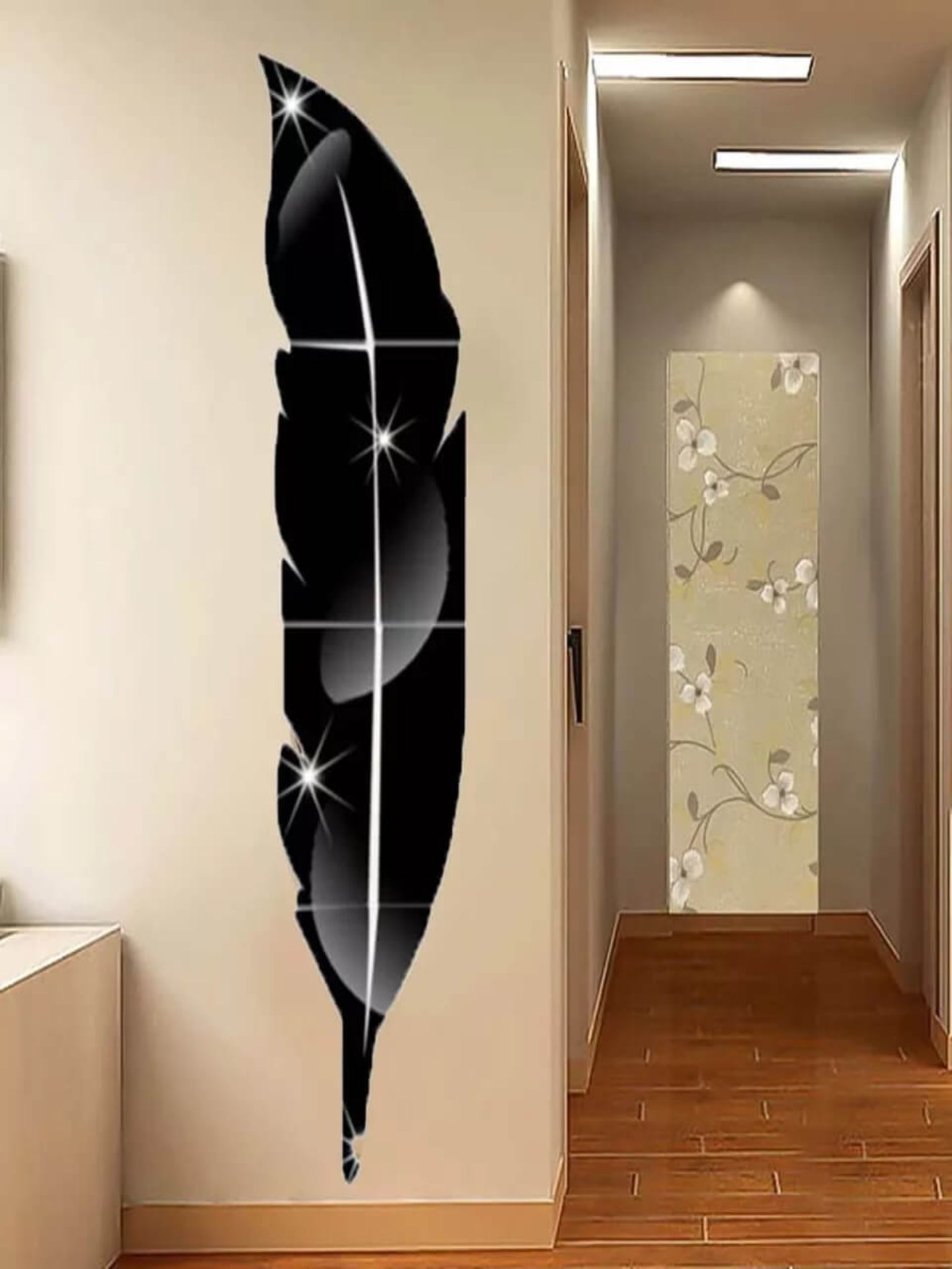 Black Acrylic Leaf (Glossy) - Image 1