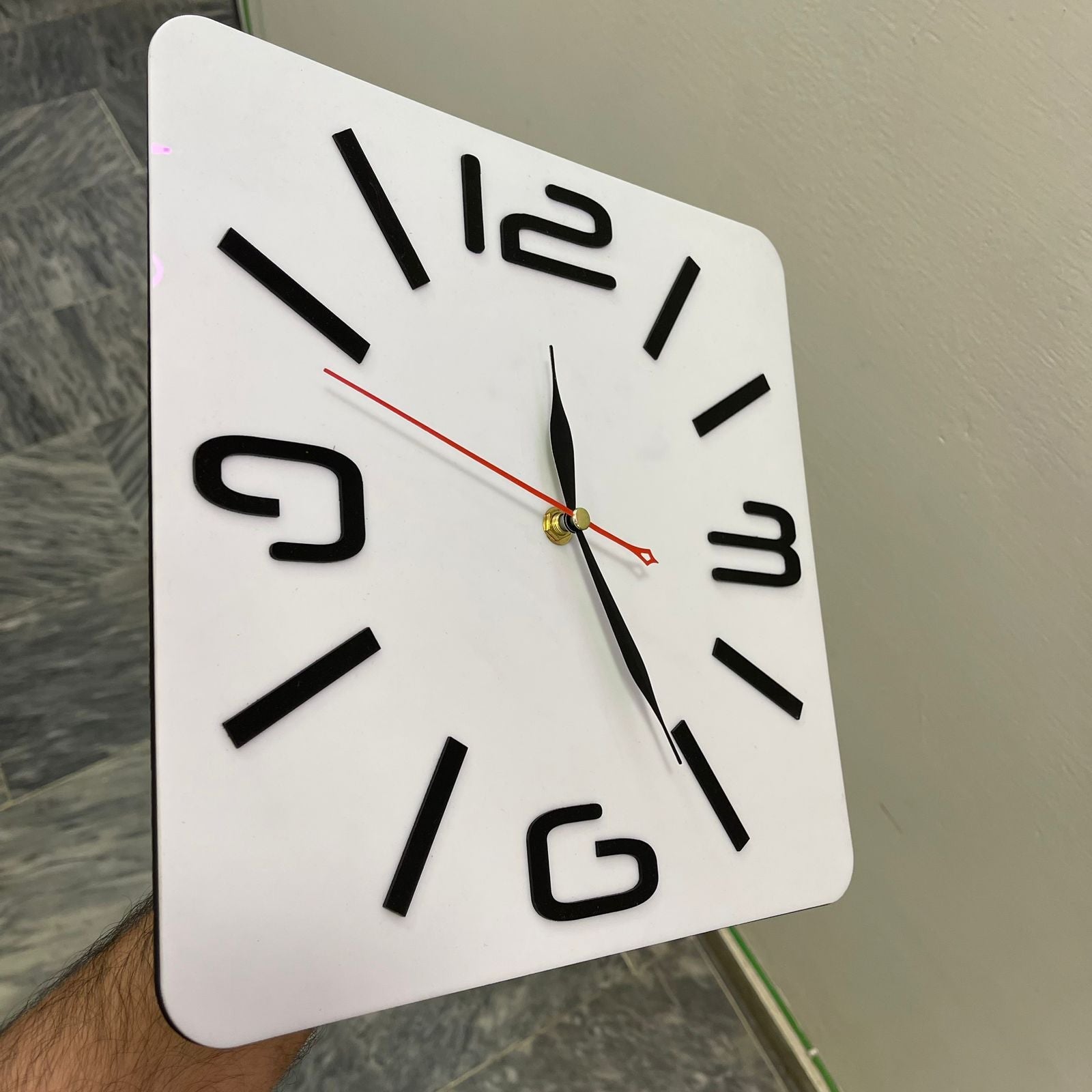 White and Black Shinny Acrylic luxury style wall clock - Image 2